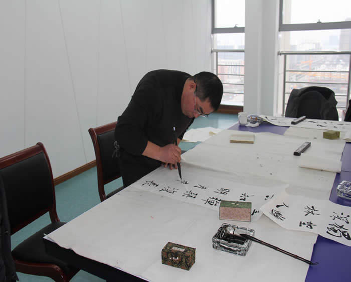公司動態(tài)=公司迎新春、話發(fā)展書法家聯(lián)誼會剪影04.jpg
